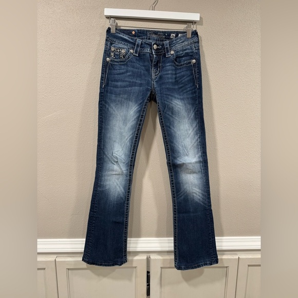 Miss Me Signature Boot Jean - Picture 3 of 6